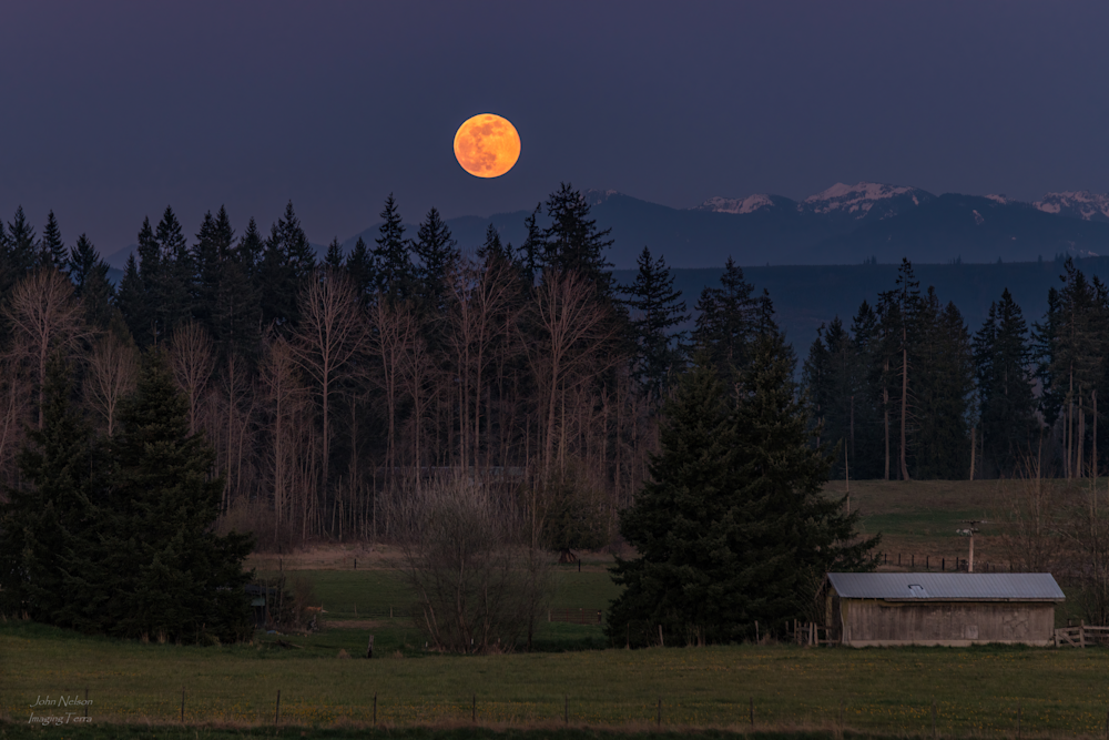 Full Moon Rising Over The Cascades Photography Art | johnnelson