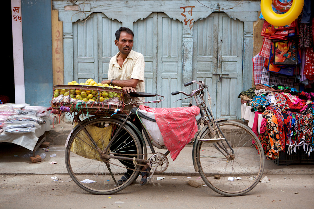 Kathmandu's Mango Vendor On Wheels Art | Philipson Foundation