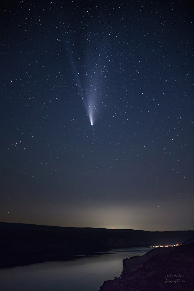 Comet Neowise Over The Columbia River Photography Art | johnnelson