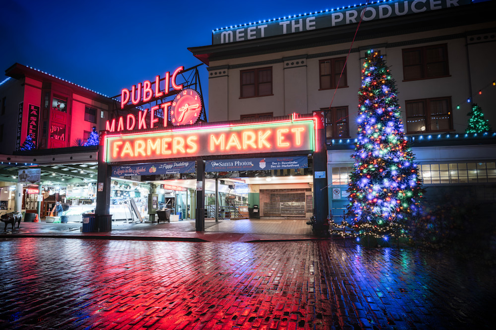 Christmas at Pike Place Market