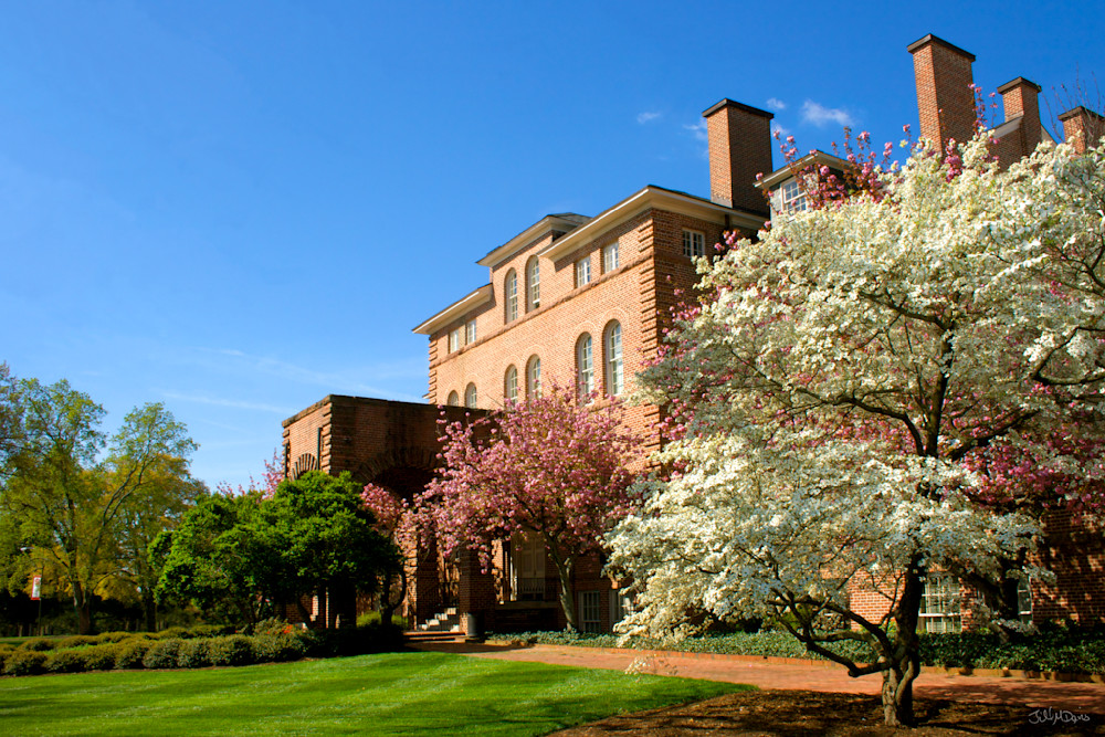 Campus scenes at North Carolina State University in Raleigh.  Holladay Hall (University Administration)