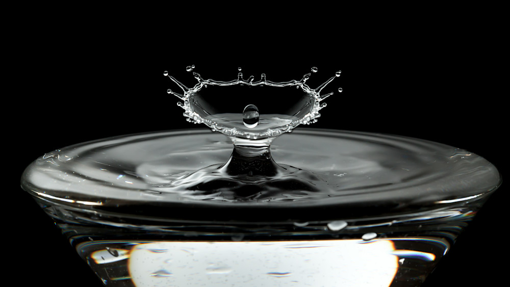 Symmetry water drop