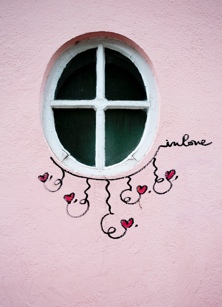 Paris Street Art Maison Rose Love