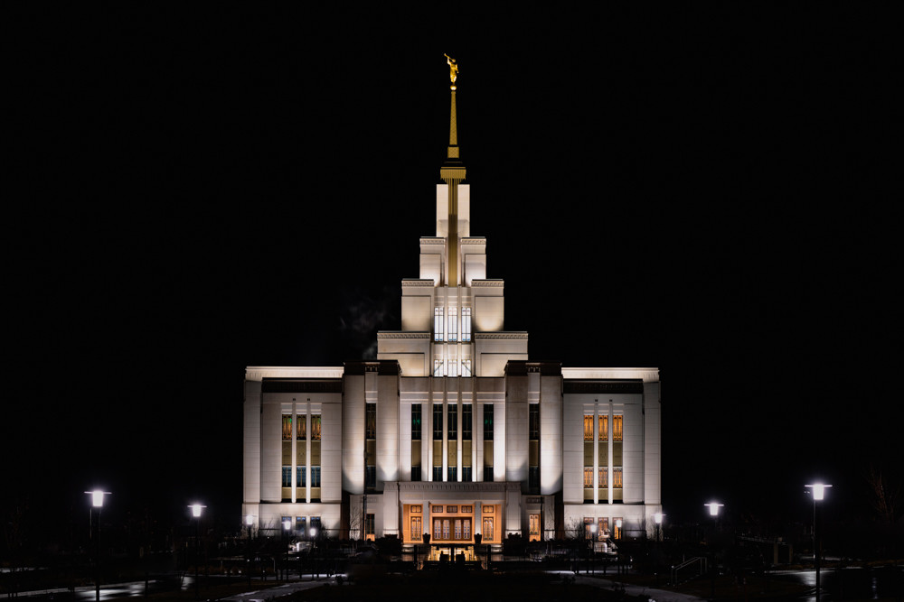 Saratoga Springs Temple - A Light in the Darkness