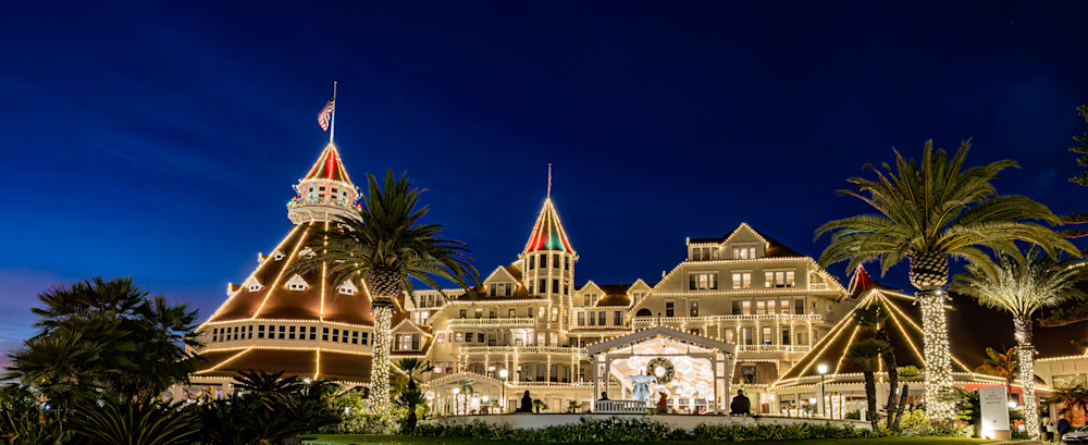 Hotel Del Coronado At Christmas Photography Art | Carter Fine Arts