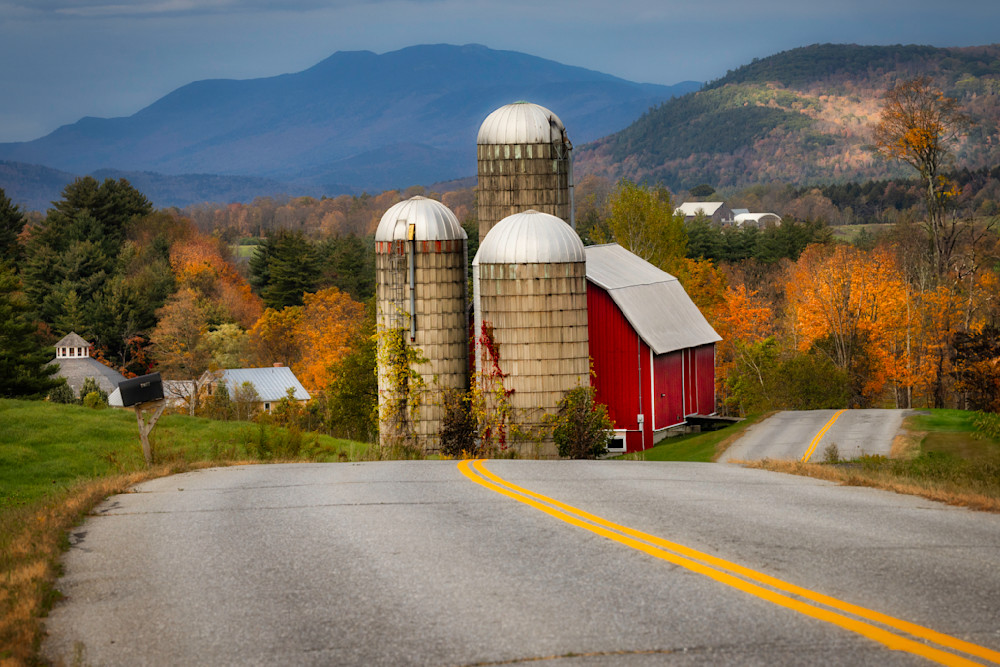 Waitsfield Barn In Foliage Photography Art | Francois De Melogue