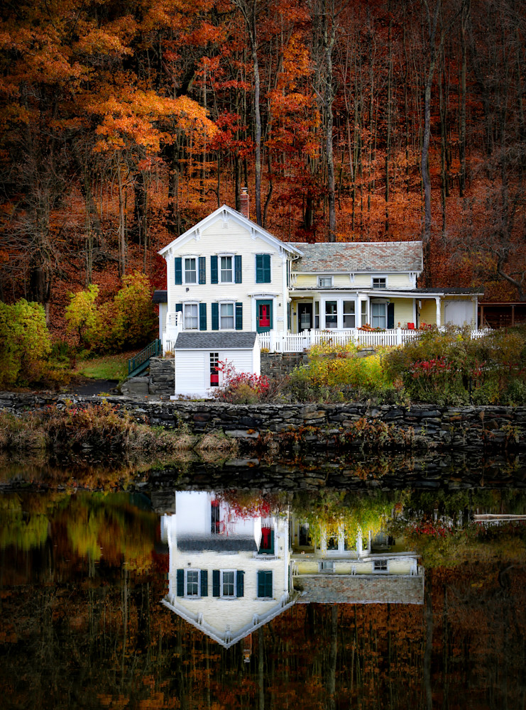 House With Reflection Photography Art | Francois De Melogue
