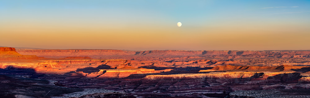 Moonrise over Canyonlands
