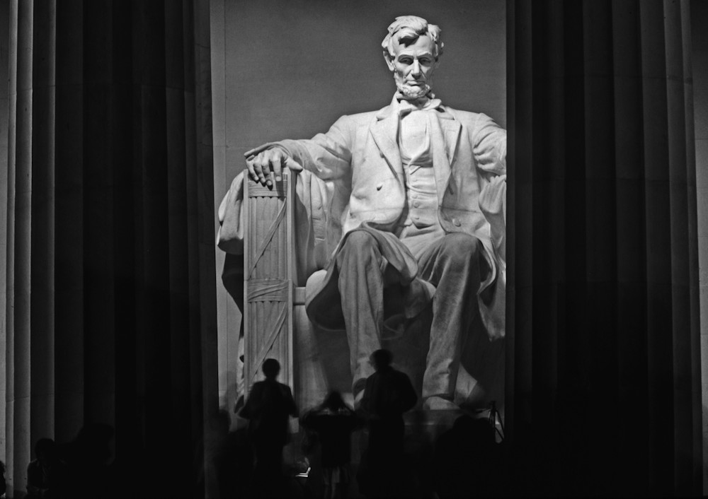 "It is a sin to be silent when it is your duty to protest".-A. Lincoln