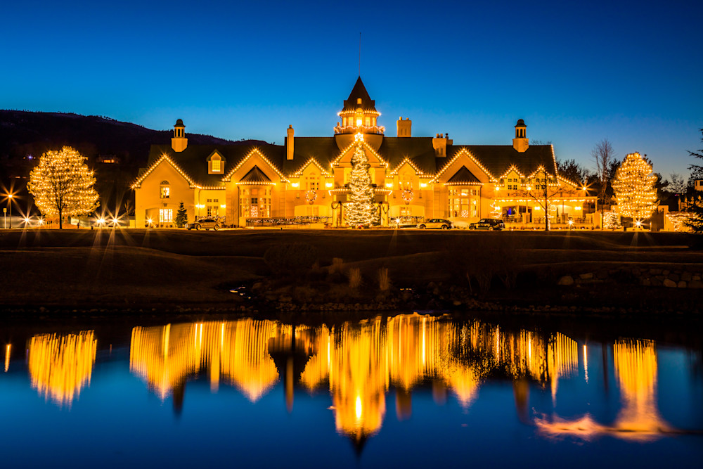 Rancharrah Mansion at Christmas 1