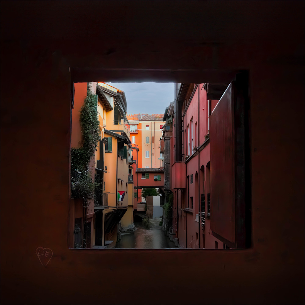 The Hidden Window to Bologna’s Canals – Secret Italian Street View | 910Photography