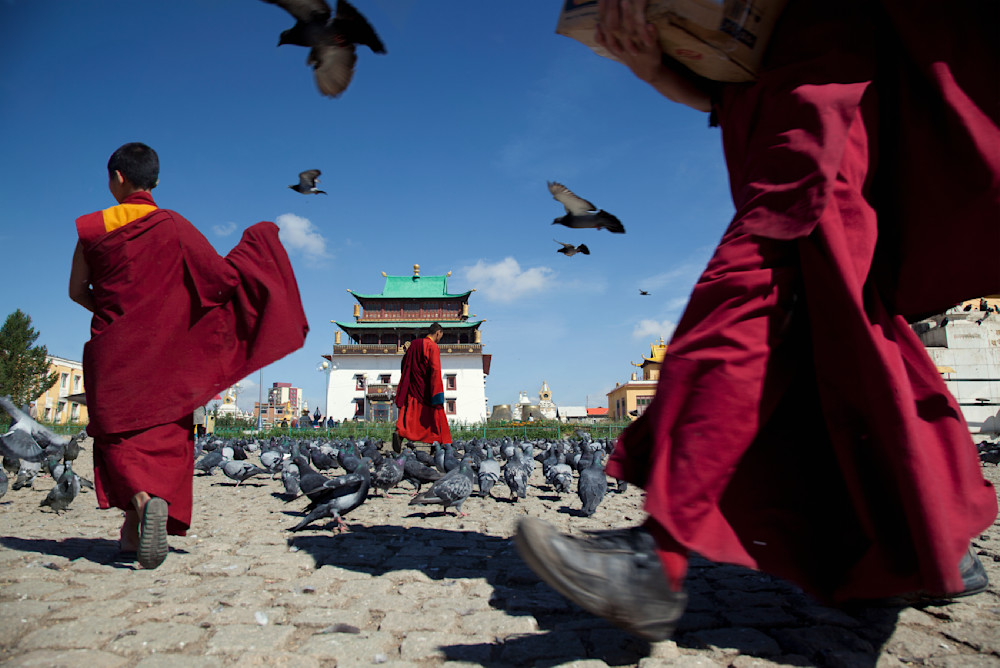 Monks In Crimson: Ulaanbaatar Photography Art | Gate 58