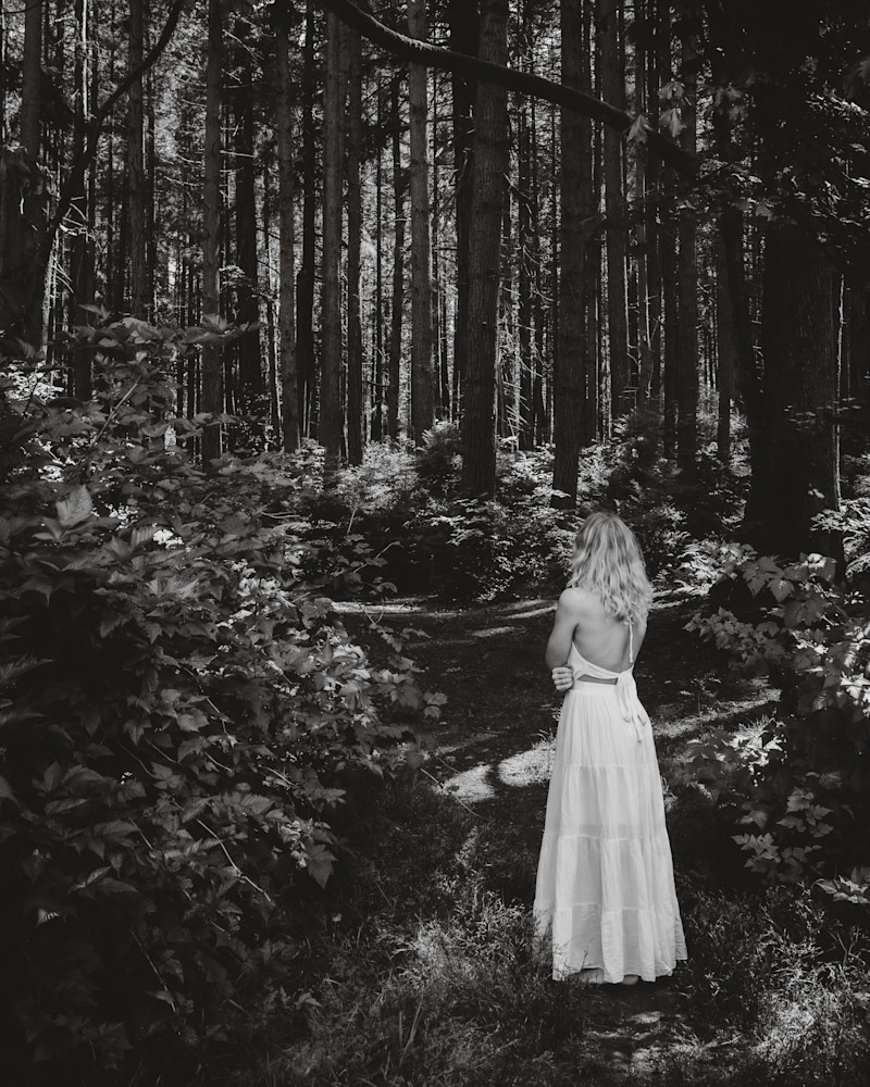 Into the Stillness – Black & White Nature Portrait by Luis R.R. Siqueira