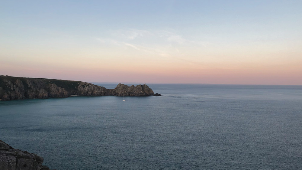 Serene Horizon Art | Yatin Dattani