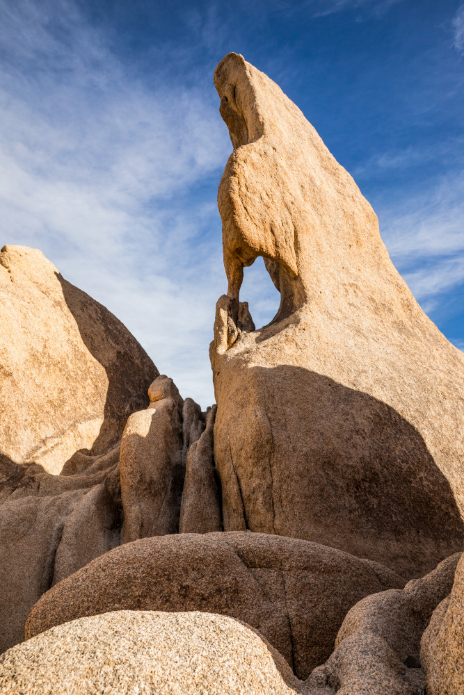 A unnamed arch in White Tank area of Joshua Tree National Park, California, USA.