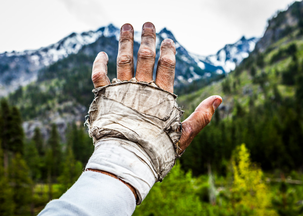 climbers, dirty, hand, wrapped
