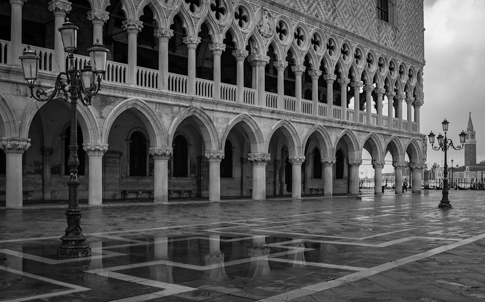 Venice St. Mark’s Square Black & White Long Exposure – Early Morning Fine Art Photography | 910Photography
