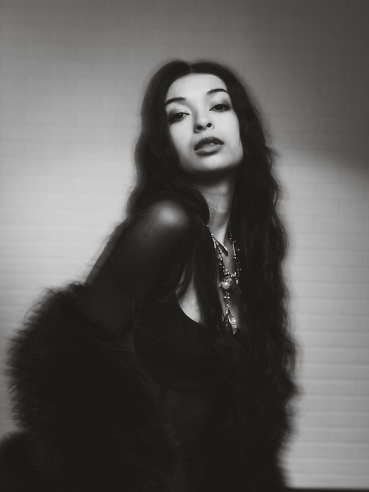 Fading Poise Photography Art | Pixel R Photography