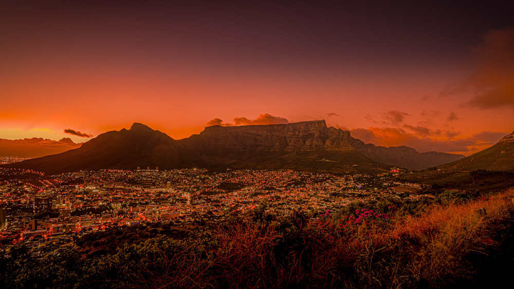 Sunrise over Table Mountain and Cape Town