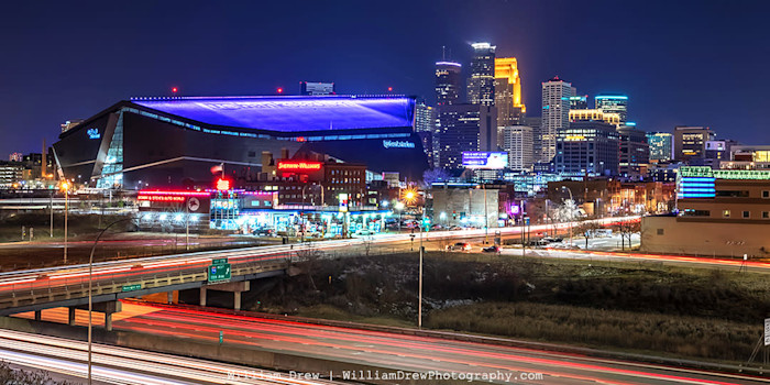 The_city_and_stadium_sm_rcbi1l