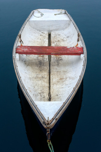 Cape porpoise weathered rowboat 1 je5omo