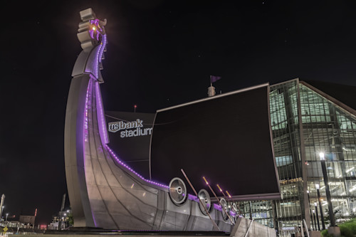 Workers assemble U.S. Bank Stadium's longship sculpture (Photos