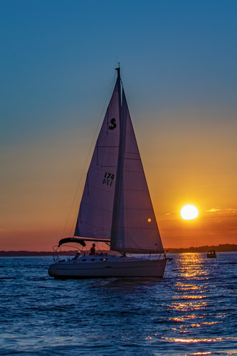 Sunset sail p3fgbr