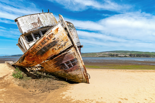 Point reyes abandoned boat ii inverness ca x8opkw