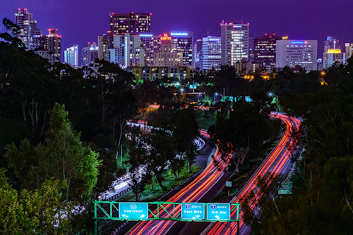 Downtown san diego from 163 freeway at night hwry7r