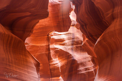 Abstract canyon1 gh0f6l