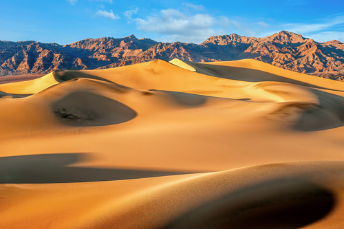 Sand dunes at sunrise death valley national park california gaznal