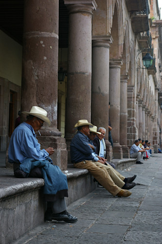 Descanso en la plaza nuidjq