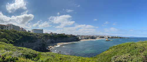 Biarritz coastline aasrox