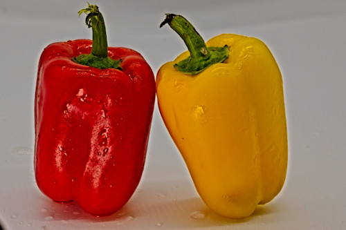 Red yellow peppers hd6nxx