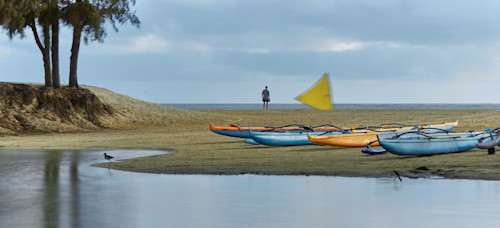 Dsc04010 012 canoes kailua beach lone man n stilts  crop rdcc5o