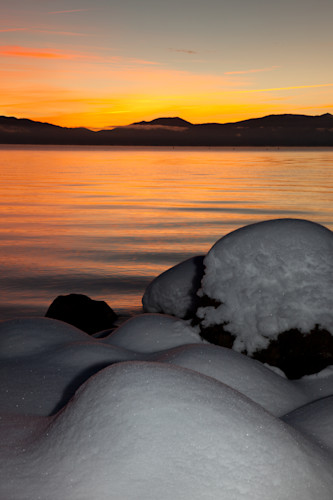 Snowy sunrise at lake tahoe 1 vgqqnk
