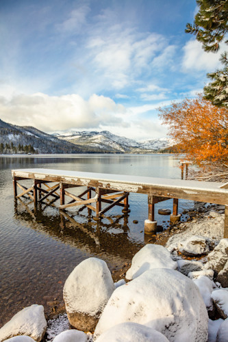 Donner lake in autumn 16 y1dbjb