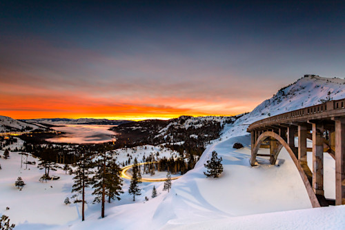 Donner lake sunrise 47 h5ue0l