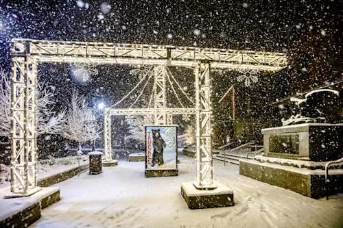 Downtown truckee 80 ot3i3n