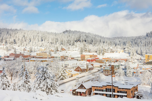 Downtown truckee 26 uyjtjf