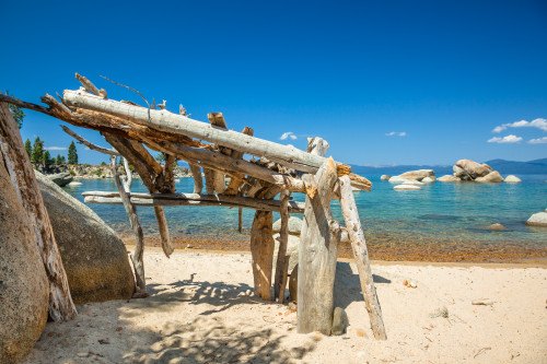 Stick shelter at lake tahoe zvxtx3