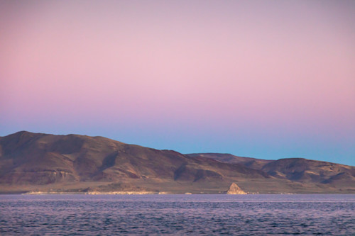 Sunset at pyramid lake nevada 3 omewkn