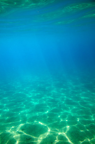 Lake tahoe light refraction 1 d0z9gm