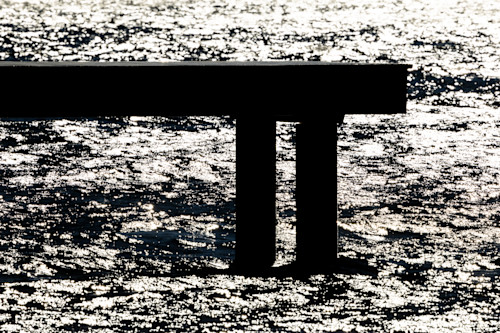 Donner dock abstract 1 o3k9m4