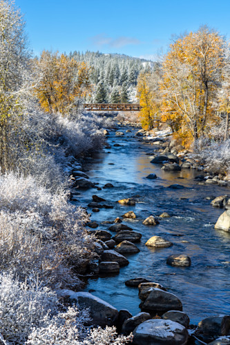 Truckee river in autumn 42 i5pzet