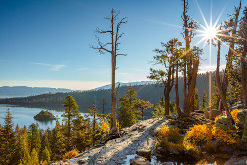 Emerald bay in autumn 4 m0wtwv