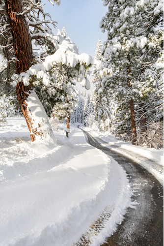 Path through the snow 1 b6utgf