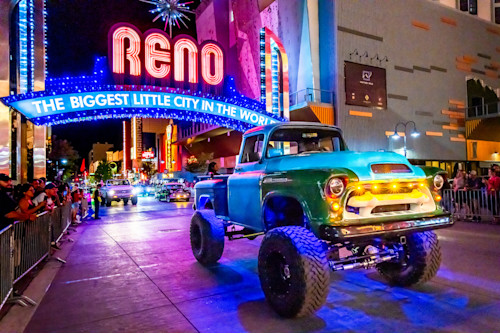 Hot august nights in reno 6 irp5yu