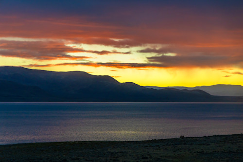 Sunrise at pyramid lake nevada 1 r6j5c2