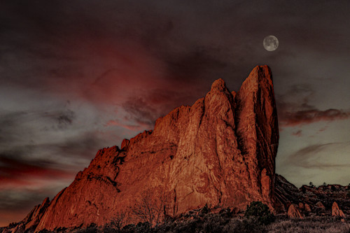 01112025 gog moonset sunrise jhel4275 r277ce